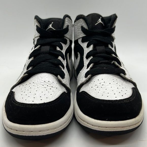 Youth 2018 Jordan 1 Mid PS Tuxedo 640734-113 - Picture 2 of 12